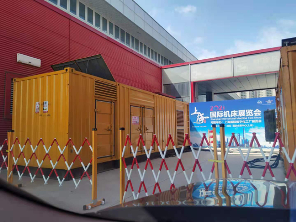 渭城发电车出租-发电机无电压或电压太低怎么办？
