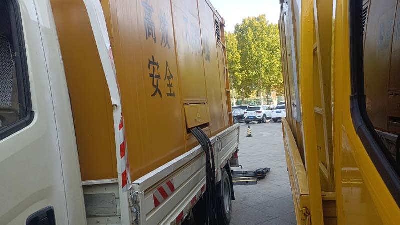 渭城如何判断柴油发电机组和UPS电源的切换时间是否符合要求？