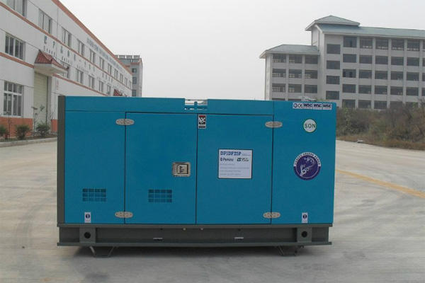 渭城发电机租赁如何正确安装空气滤清器？